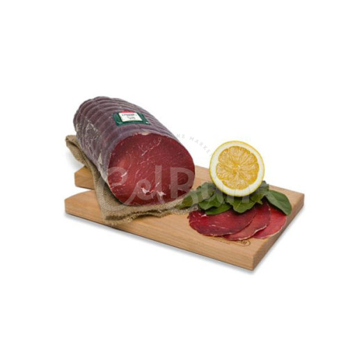 La Bresaola: cel mai slab mezeldin carne de vită, cu o culoare roșu intens și un gust fin și delicat ~ 100 g